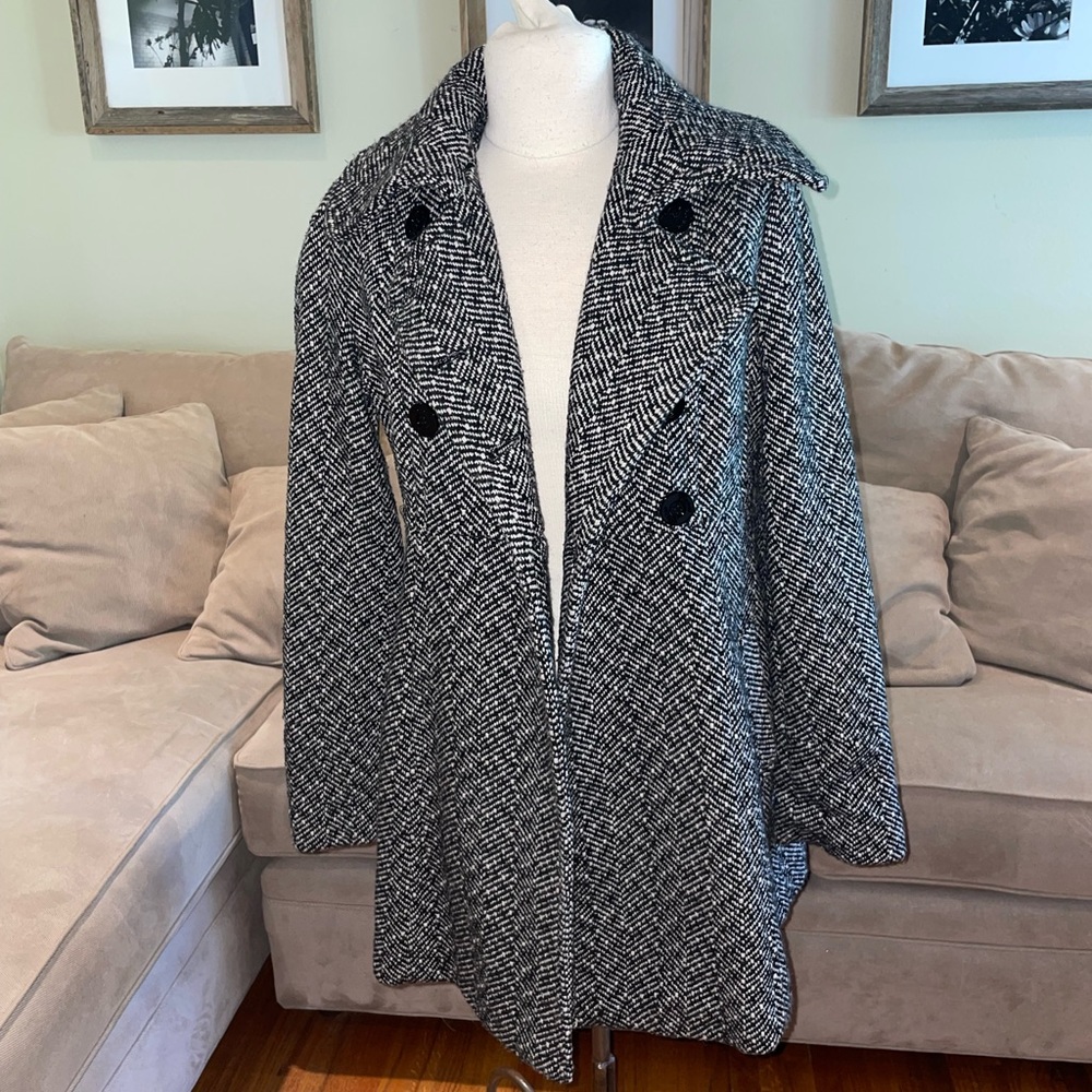 GUESS COAT MEDIUM
